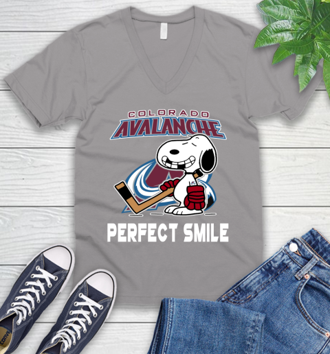 NHL Colorado Avalanche Snoopy Perfect Smile The Peanuts Movie Hockey T Shirt V-Neck T-Shirt 3