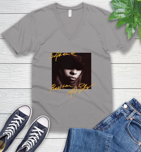 Mary J Blige V-Neck T-Shirt 4