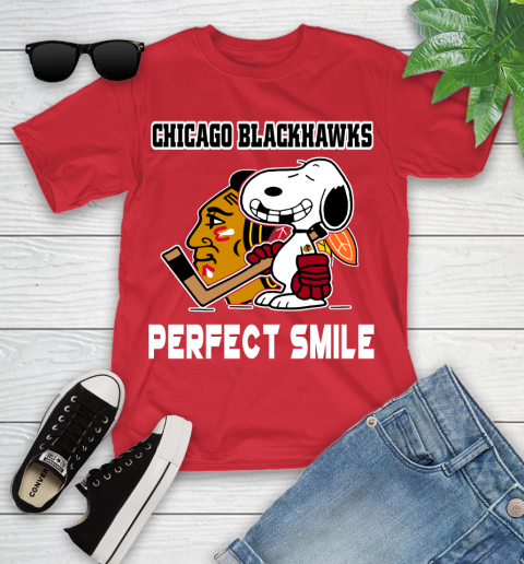 NHL Chicago Blackhawks Snoopy Perfect Smile The Peanuts Movie Hockey T Shirt Youth T-Shirt 13