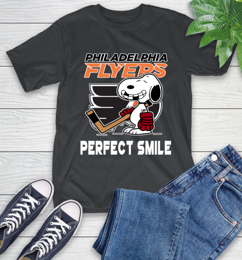 NHL Philadelphia Flyers Snoopy Perfect Smile The Peanuts Movie Hockey T Shirt T-Shirt