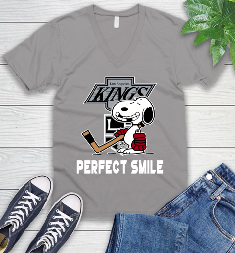 NHL Los Angeles Kings Snoopy Perfect Smile The Peanuts Movie Hockey T Shirt V-Neck T-Shirt 3