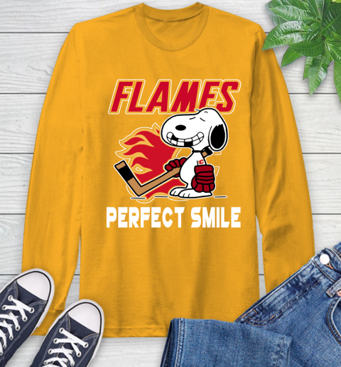 NHL Calgary Flames Snoopy Perfect Smile The Peanuts Movie Hockey T Shirt Long Sleeve T-Shirt 2