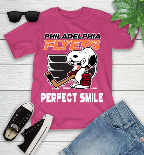 NHL Philadelphia Flyers Snoopy Perfect Smile The Peanuts Movie Hockey T Shirt Youth T-Shirt 11
