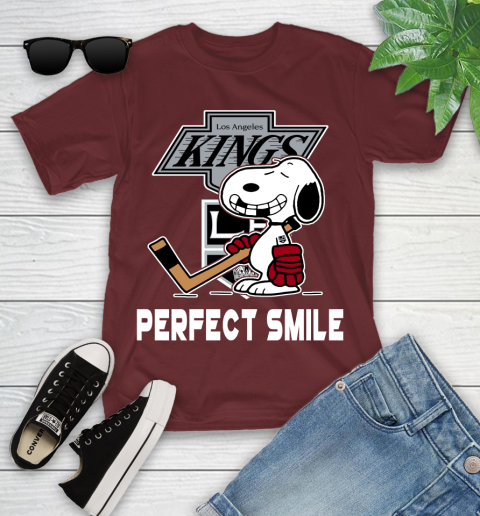 NHL Los Angeles Kings Snoopy Perfect Smile The Peanuts Movie Hockey T Shirt Youth T-Shirt 14