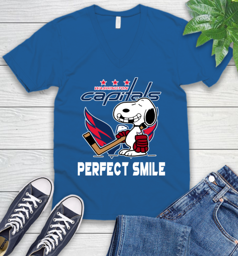 NHL Washington Capitals Snoopy Perfect Smile The Peanuts Movie Hockey T Shirt V-Neck T-Shirt 5