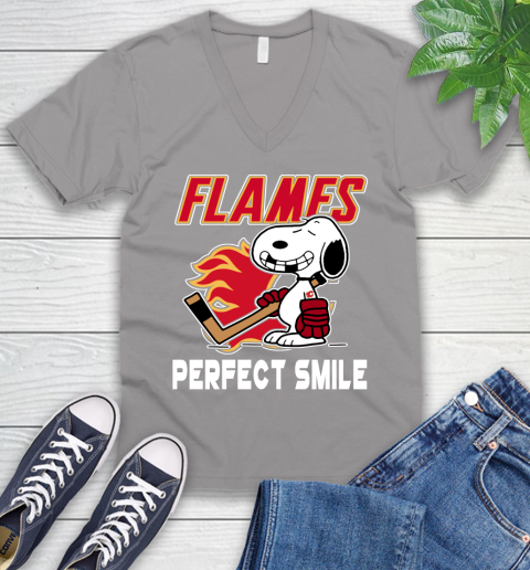 NHL Calgary Flames Snoopy Perfect Smile The Peanuts Movie Hockey T Shirt V-Neck T-Shirt 3