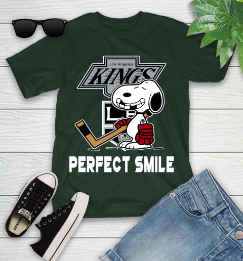NHL Los Angeles Kings Snoopy Perfect Smile The Peanuts Movie Hockey T Shirt Youth T-Shirt 5