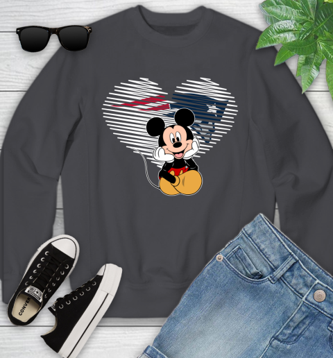 NFL New England Patriots The Heart Mickey Mouse Disney Football T Shirt_000 Youth Sweatshirt 5