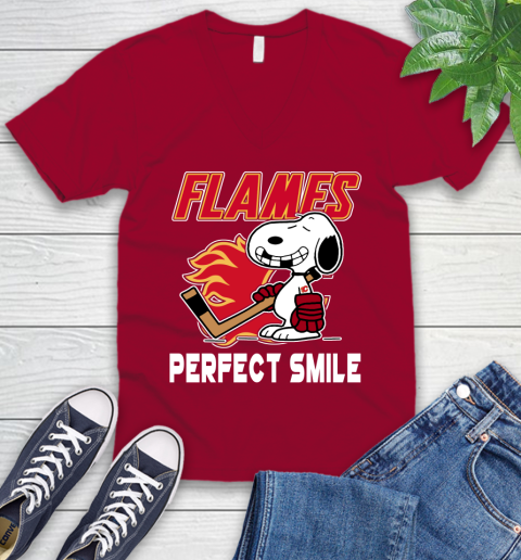 NHL Calgary Flames Snoopy Perfect Smile The Peanuts Movie Hockey T Shirt V-Neck T-Shirt 7