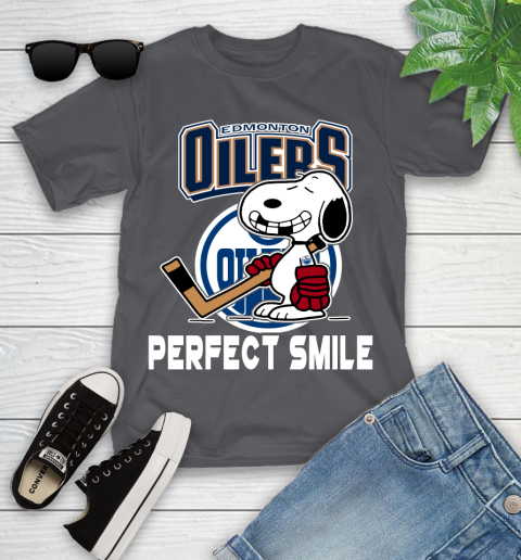NHL Detroit Red Wings Snoopy Perfect Smile The Peanuts Movie Hockey T Shirt Youth T-Shirt 6