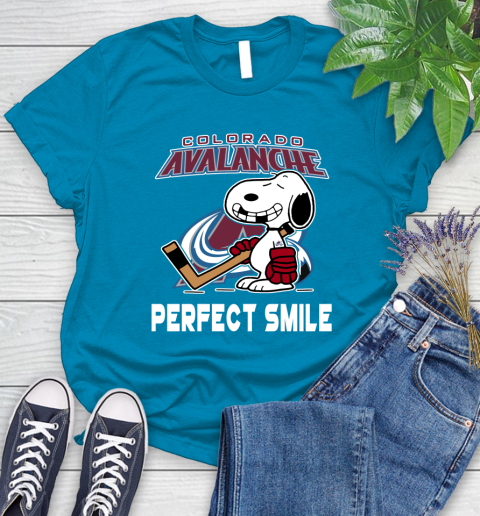 NHL Colorado Avalanche Snoopy Perfect Smile The Peanuts Movie Hockey T Shirt Women's T-Shirt 10