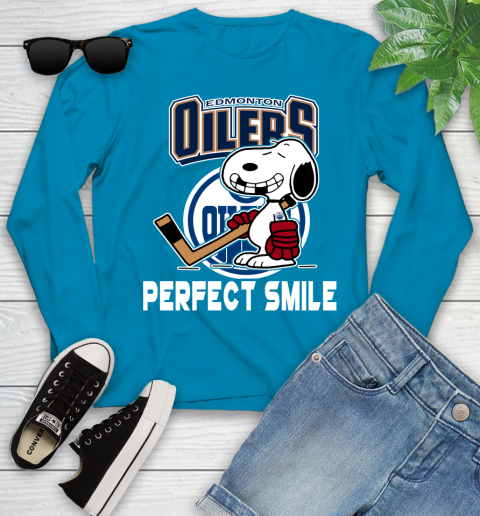 NHL Detroit Red Wings Snoopy Perfect Smile The Peanuts Movie Hockey T Shirt Youth Long Sleeve 8