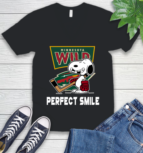 NHL Minnesota Wild Snoopy Perfect Smile The Peanuts Movie Hockey T Shirt V-Neck T-Shirt