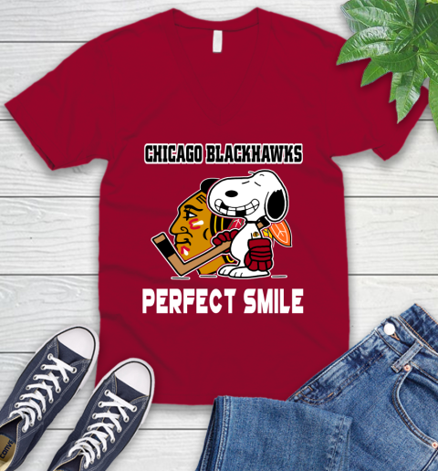 NHL Chicago Blackhawks Snoopy Perfect Smile The Peanuts Movie Hockey T Shirt V-Neck T-Shirt 7
