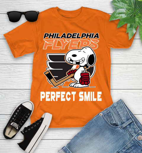 NHL Philadelphia Flyers Snoopy Perfect Smile The Peanuts Movie Hockey T Shirt Youth T-Shirt 9