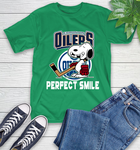 NHL Detroit Red Wings Snoopy Perfect Smile The Peanuts Movie Hockey T Shirt T-Shirt 7