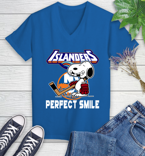 NHL New York Islanders Snoopy Perfect Smile The Peanuts Movie Hockey T Shirt Women's V-Neck T-Shirt 10