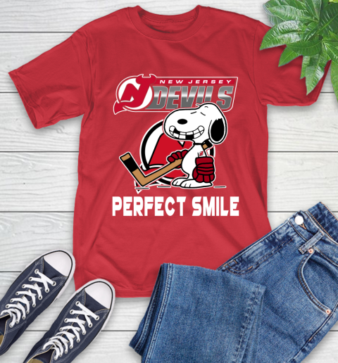 NHL New Jersey Devils Snoopy Perfect Smile The Peanuts Movie Hockey T Shirt T-Shirt 11