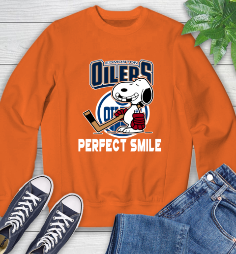 NHL Detroit Red Wings Snoopy Perfect Smile The Peanuts Movie Hockey T Shirt Sweatshirt 3