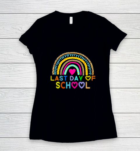 Happy Last Day of School Teacher Student Rainbow Leopard Women's V-Neck T-Shirt