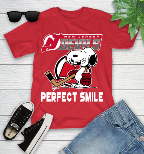 NHL New Jersey Devils Snoopy Perfect Smile The Peanuts Movie Hockey T Shirt Youth T-Shirt 13