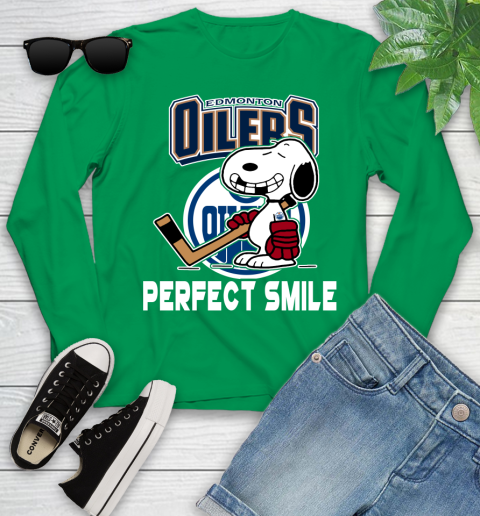 NHL Detroit Red Wings Snoopy Perfect Smile The Peanuts Movie Hockey T Shirt Youth Long Sleeve 7