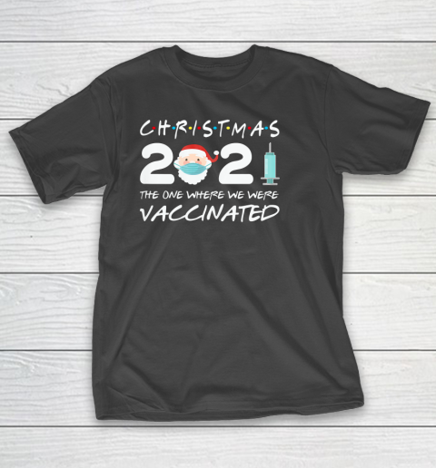 2021 Xmas Vaccinated Santa Face With Mask Social Distancing T-Shirt