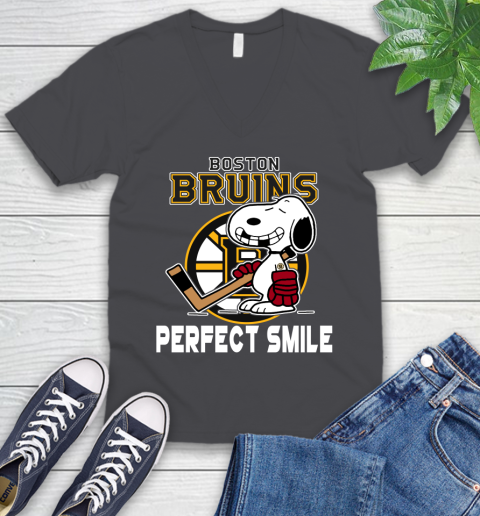 NHL Boston Bruins Snoopy Perfect Smile The Peanuts Movie Hockey T Shirt V-Neck T-Shirt 4