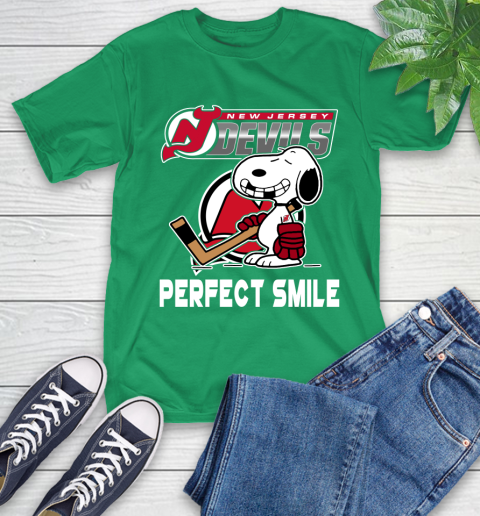 NHL New Jersey Devils Snoopy Perfect Smile The Peanuts Movie Hockey T Shirt T-Shirt 7