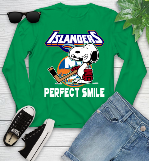 NHL New York Islanders Snoopy Perfect Smile The Peanuts Movie Hockey T Shirt Youth Long Sleeve 7
