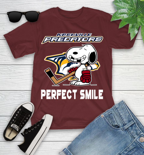 NHL Nashville Predators Snoopy Perfect Smile The Peanuts Movie Hockey T Shirt Youth T-Shirt - Image 15