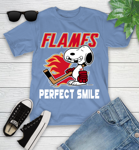 NHL Calgary Flames Snoopy Perfect Smile The Peanuts Movie Hockey T Shirt Youth T-Shirt 15