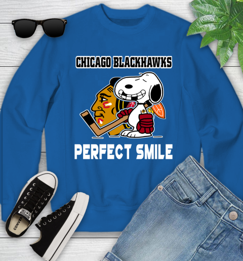 NHL Chicago Blackhawks Snoopy Perfect Smile The Peanuts Movie Hockey T Shirt Youth Sweatshirt 7