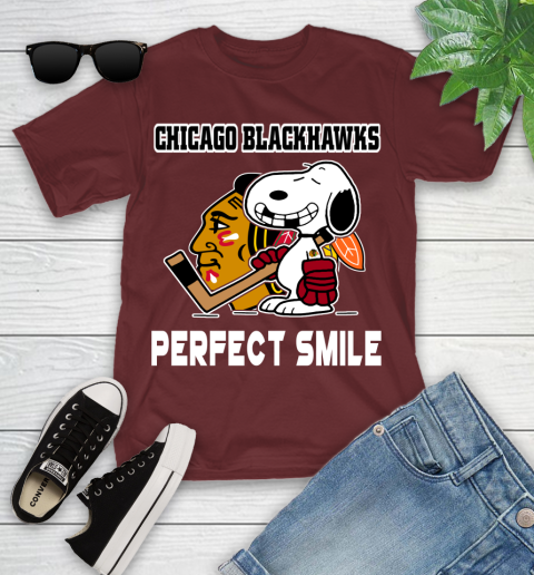 NHL Chicago Blackhawks Snoopy Perfect Smile The Peanuts Movie Hockey T Shirt Youth T-Shirt 14