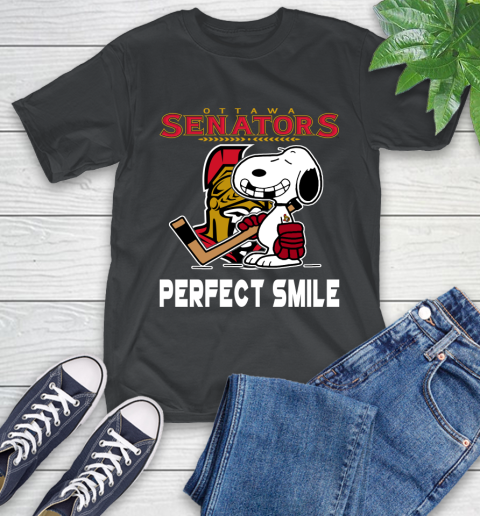 NHL New York Rangers Snoopy Perfect Smile The Peanuts Movie Hockey T Shirt T-Shirt