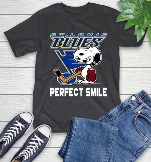 NHL St.Louis Blues Snoopy Perfect Smile The Peanuts Movie Hockey T Shirt T-Shirt