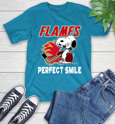 NHL Calgary Flames Snoopy Perfect Smile The Peanuts Movie Hockey T Shirt T-Shirt 9