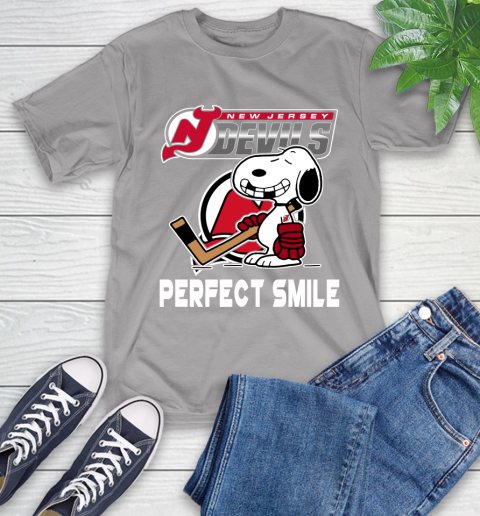 NHL New Jersey Devils Snoopy Perfect Smile The Peanuts Movie Hockey T Shirt  Tank Top