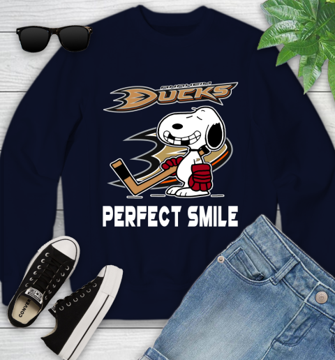NHL Anaheim Ducks Snoopy Perfect Smile The Peanuts Movie Hockey T Shirt Youth Sweatshirt 2