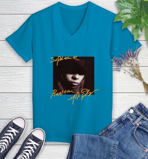 Mary J Blige Women's V-Neck T-Shirt 7