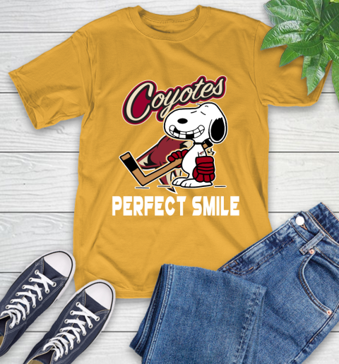 NHL Arizona Coyotes Snoopy Perfect Smile The Peanuts Movie Hockey T Shirt T-Shirt 2