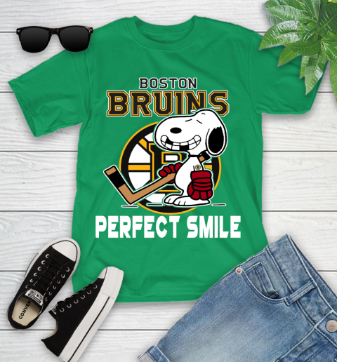 NHL Boston Bruins Snoopy Perfect Smile The Peanuts Movie Hockey T Shirt Youth T-Shirt 8