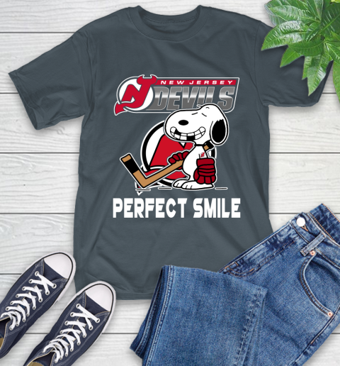 NHL New Jersey Devils Snoopy Perfect Smile The Peanuts Movie Hockey T Shirt T-Shirt 10