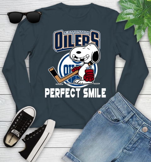 NHL Detroit Red Wings Snoopy Perfect Smile The Peanuts Movie Hockey T Shirt Youth Long Sleeve 9