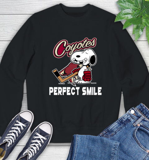 NHL Arizona Coyotes Snoopy Perfect Smile The Peanuts Movie Hockey T Shirt Sweatshirt