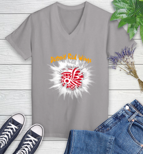 Detroit Red Wings NHL Hockey Adoring Fan Rip Sports Women's V-Neck T-Shirt 4