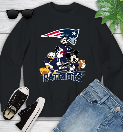 NFL New England Patriots Mickey Mouse Donald Duck Goofy Football Shirt Youth Sweatshirt