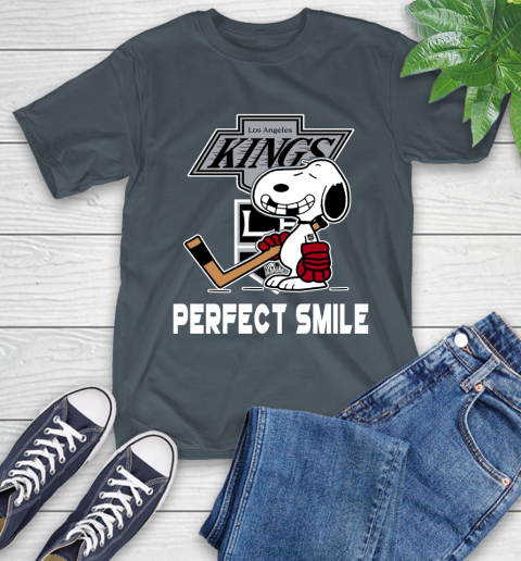 NHL Los Angeles Kings Snoopy Perfect Smile The Peanuts Movie Hockey T Shirt T-Shirt 10