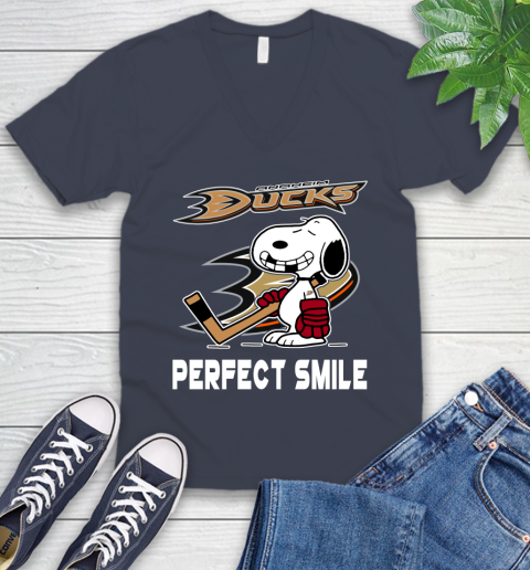 NHL Anaheim Ducks Snoopy Perfect Smile The Peanuts Movie Hockey T Shirt V-Neck T-Shirt 8