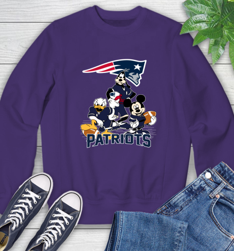 NFL New England Patriots Mickey Mouse Donald Duck Goofy Football Shirt Sweatshirt 4